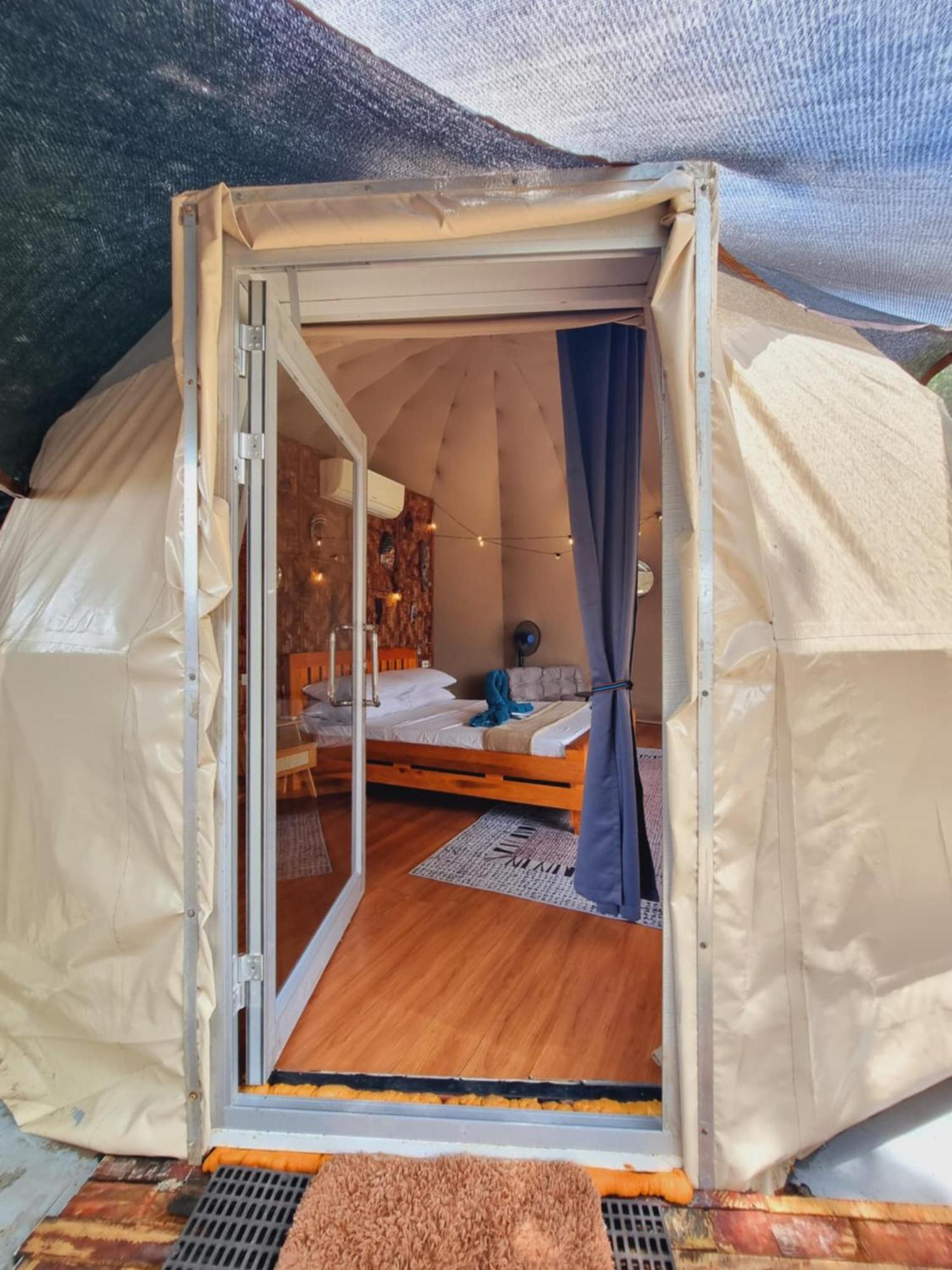 מלון Dauis Jush Native And Glamping מראה חיצוני תמונה